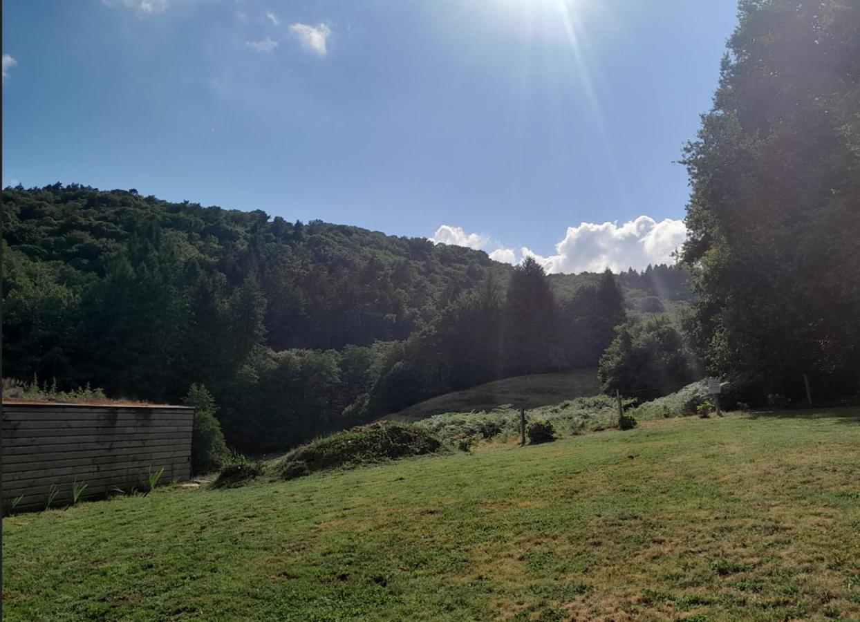 Chalet Charmant A Saint-Sylvestre Avec Terrasse Et Jardin Ambazac Exterior photo